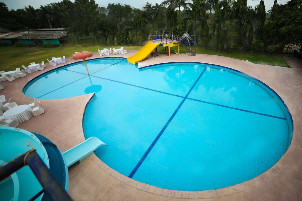 Meghdoot Hotel & Resort Ujjain Exterior photo